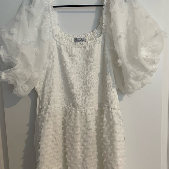 Brand new white dress, with tag, with puffed sleeves - Picture 4 of 6